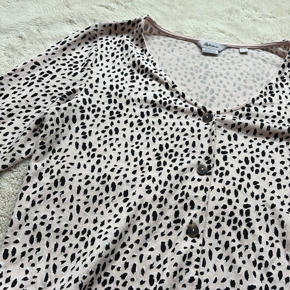 Reitmans Pink Animal Print Tie-Front Blouse | Button-Up 3/4 Sleeve Top - Picture 2 of 6